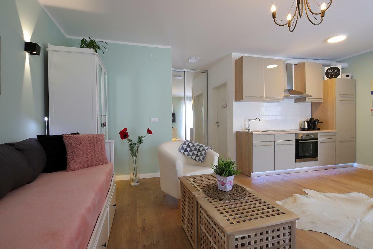 Studio Apartment Ada 2 Rijeka Extérieur photo